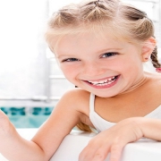 متخصص دندانپزشک کودکان کاشان | آیا خمیردندان می تواند برای کودکان مضر باشد ؟