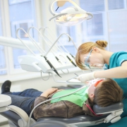 بیماری های دهان و دندان بزرگسالان و کودکان | متخصص دندانپزشک کودکان کاشان